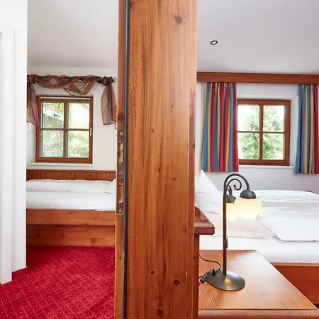 Hotel Hubertus Brixen im Thale Buitenkant foto