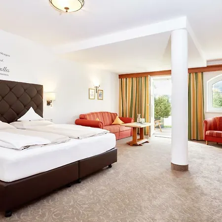 Hotel Hubertus Brixen im Thale Buitenkant foto