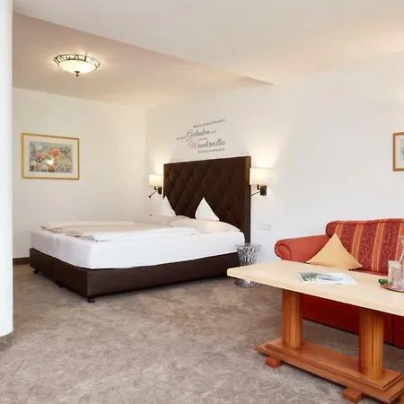 Hotel Hubertus Brixen im Thale Buitenkant foto